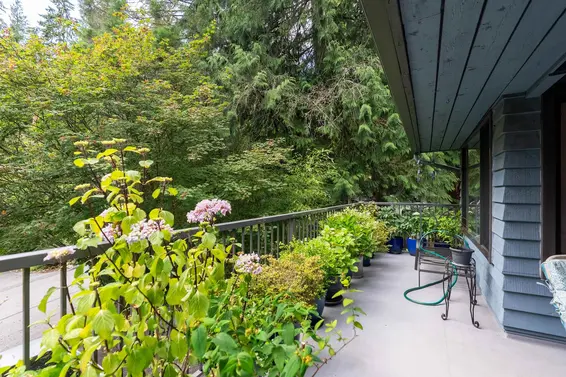 830 Hendecourt Road, North Vancouver For Sale - image 13