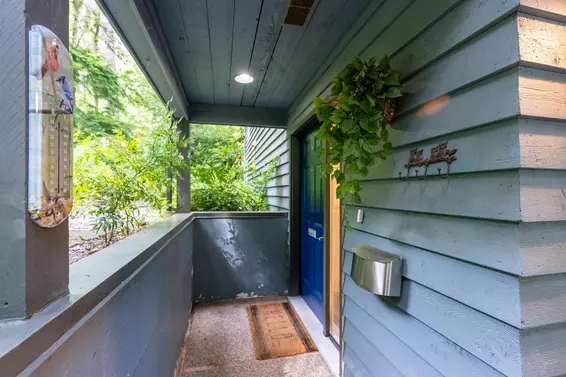 830 Hendecourt Road, North Vancouver For Sale - image 30