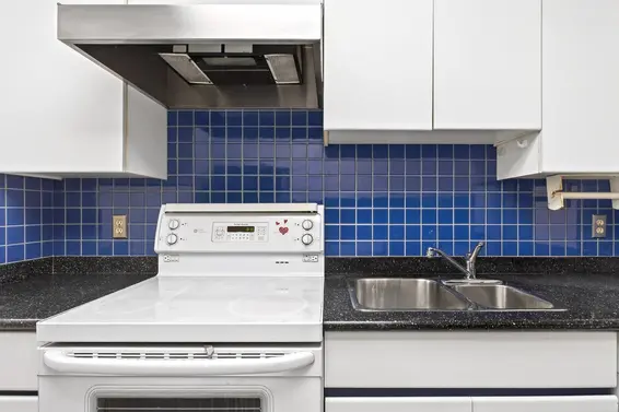 504 2024 Fullerton Avenue, North Vancouver For Sale - image 16