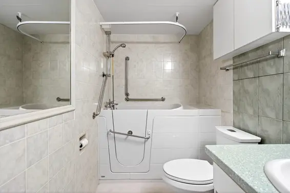 504 2024 Fullerton Avenue, North Vancouver For Sale - image 32