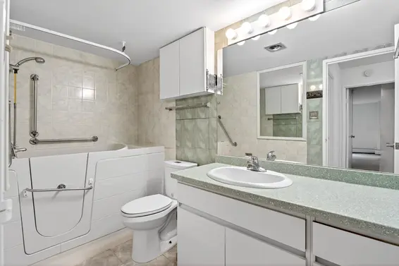 504 2024 Fullerton Avenue, North Vancouver For Sale - image 33