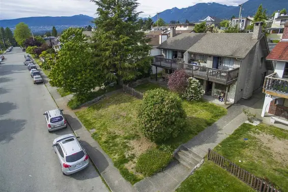 246 West 5th Street, North Vancouver For Sale - image 3