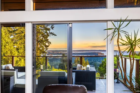 187 Rondoval Crescent, North Vancouver For Sale - image 2