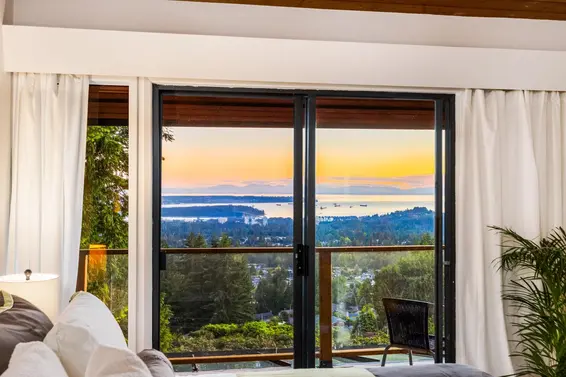 187 Rondoval Crescent, North Vancouver For Sale - image 20