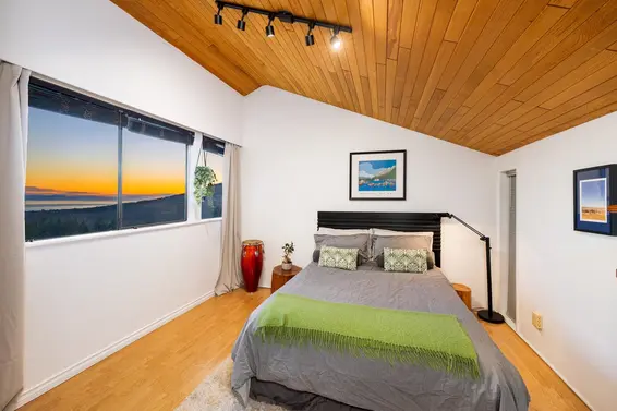 187 Rondoval Crescent, North Vancouver For Sale - image 23