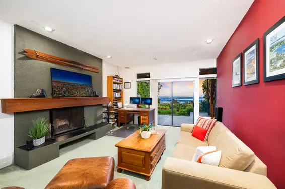 187 Rondoval Crescent, North Vancouver For Sale - image 26