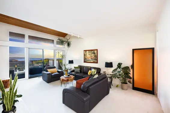 187 Rondoval Crescent, North Vancouver For Sale - image 32