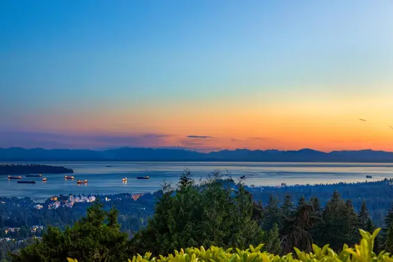 187 Rondoval Crescent, North Vancouver For Sale - image 36