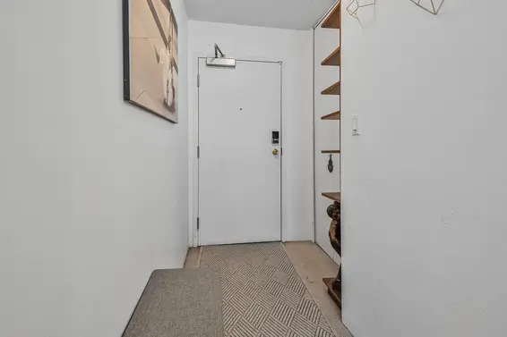 407 145 St. Georges Avenue, North Vancouver For Sale - image 3