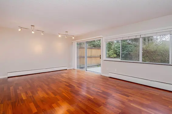 937 Westview Crescent, North Vancouver For Sale - image 2