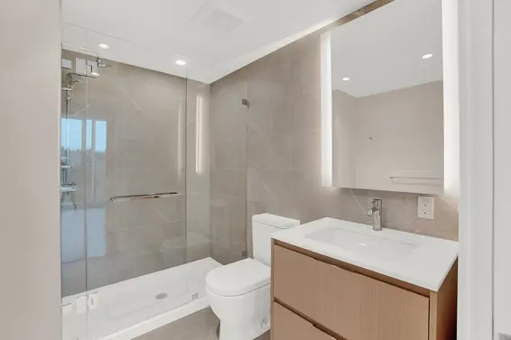 901 1500 Fern Street, North Vancouver For Sale - image 7