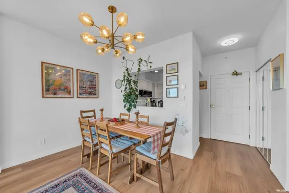 802 160 West Keith Road, North Vancouver For Sale - image 10