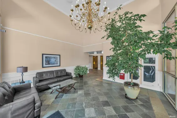 802 160 West Keith Road, North Vancouver For Sale - image 32