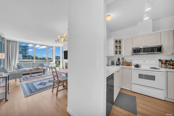 802 160 West Keith Road, North Vancouver For Sale - image 7