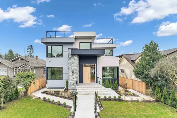 615 East 6th Street, North Vancouver