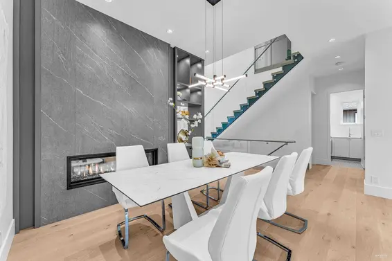 615 East 6th Street, North Vancouver For Sale - image 11