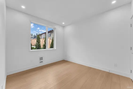 615 East 6th Street, North Vancouver For Sale - image 37