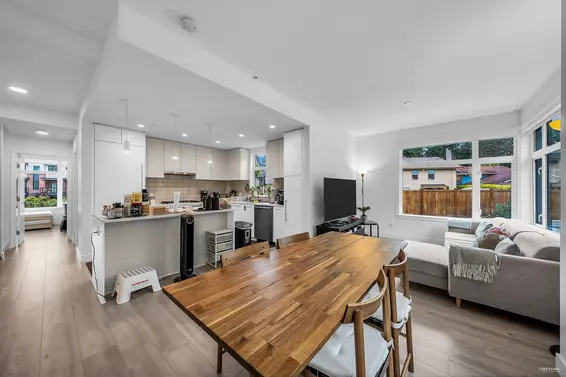261 2035 Glenaire Drive, North Vancouver For Sale - image 2