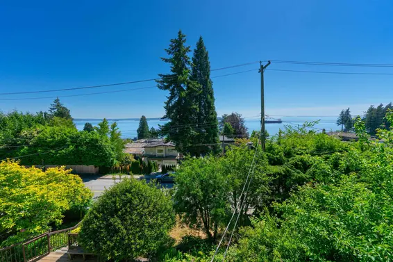 3341 Marine Drive, West Vancouver For Sale - image 4