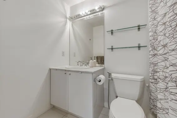 303 100 East Esplanade, North Vancouver For Sale - image 14