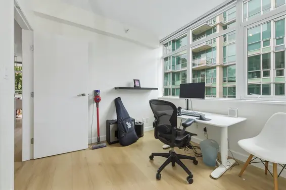 303 100 East Esplanade, North Vancouver For Sale - image 16