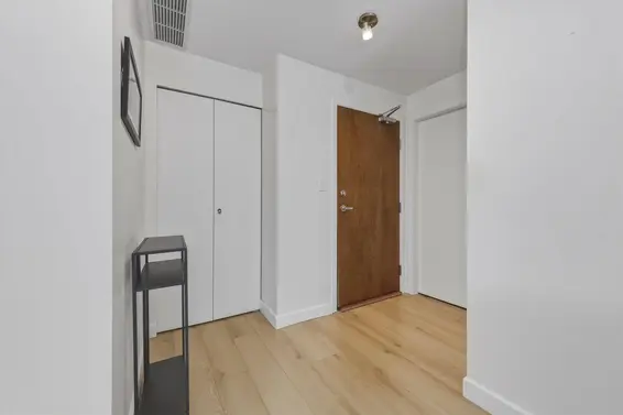 303 100 East Esplanade, North Vancouver For Sale - image 18