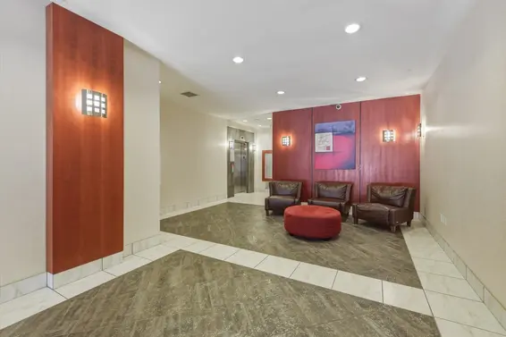 303 100 East Esplanade, North Vancouver For Sale - image 30