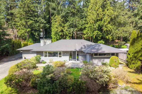 355 Rabbit Lane, West Vancouver For Sale - image 2