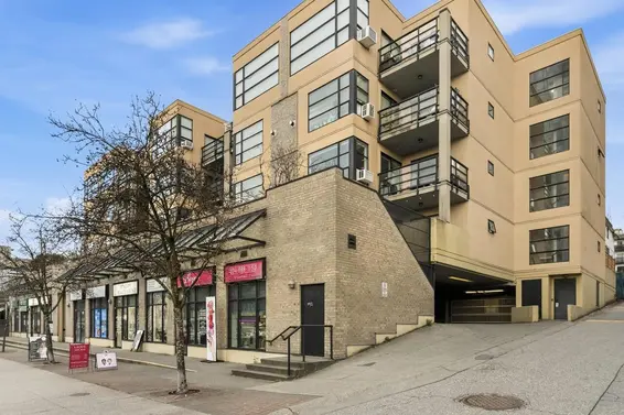 402 124 West 3rd Street, North Vancouver