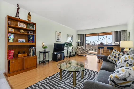 305 236 West 2nd Street, North Vancouver For Sale - image 11