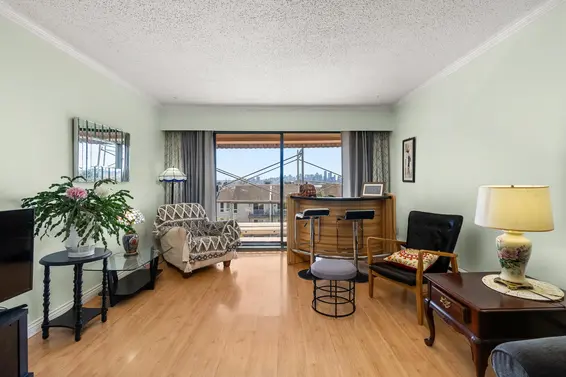 305 236 West 2nd Street, North Vancouver For Sale - image 14