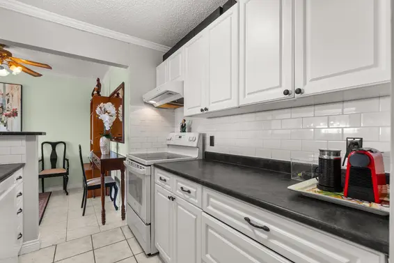 305 236 West 2nd Street, North Vancouver For Sale - image 7