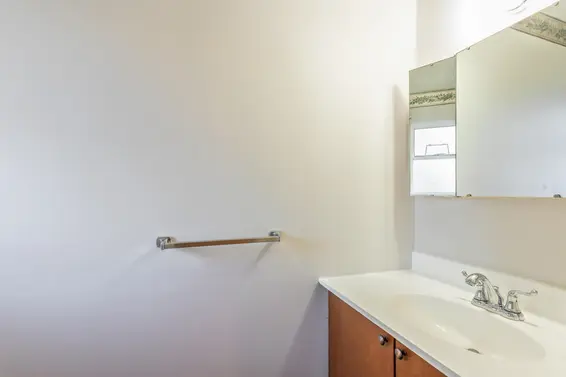 2370 Mountain Highway, North Vancouver For Sale - image 10