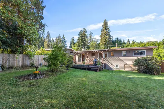 2370 Mountain Highway, North Vancouver For Sale - image 23