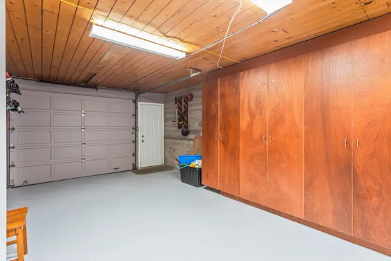 2370 Mountain Highway, North Vancouver For Sale - image 27