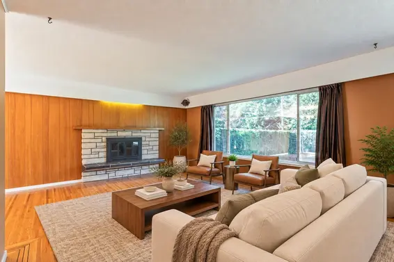 2370 Mountain Highway, North Vancouver For Sale - image 3