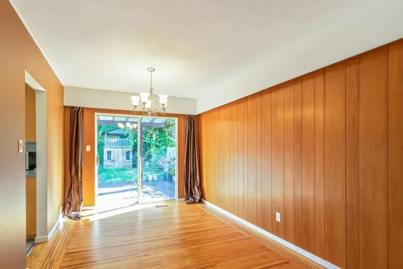 2370 Mountain Highway, North Vancouver For Sale - image 34