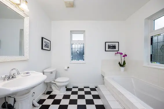 1806 Deep Cove Road, North Vancouver For Sale - image 24