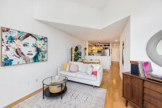 404 137 East 1st Street, North Vancouver For Sale - image 6