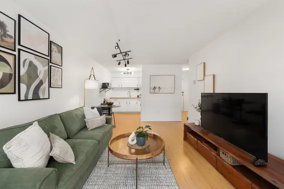 304 212 Forbes Avenue, North Vancouver For Sale - image 1