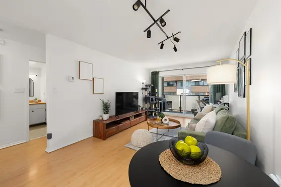 304 212 Forbes Avenue, North Vancouver For Sale - image 2