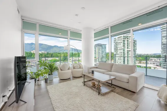 902 200 Klahanie Court, West Vancouver