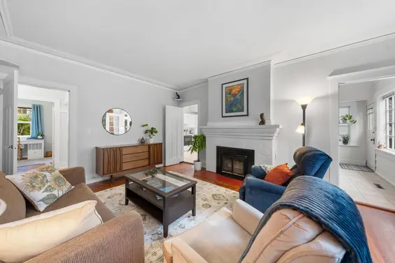 163 East Kings Road, North Vancouver For Sale - image 6