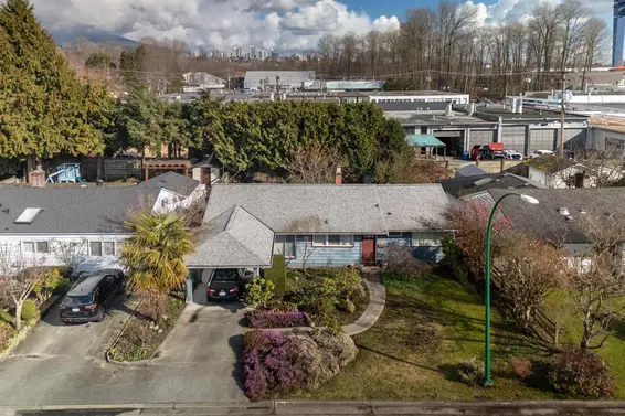1202 Pinewood Crescent, North Vancouver For Sale - image 17
