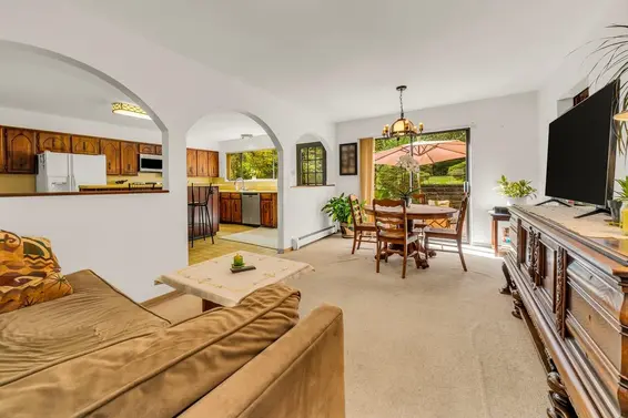 1071 Carnaby Place, North Vancouver For Sale - image 15