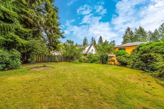 1071 Carnaby Place, North Vancouver For Sale - image 3