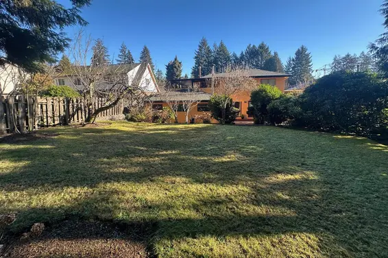 1071 Carnaby Place, North Vancouver For Sale - image 4
