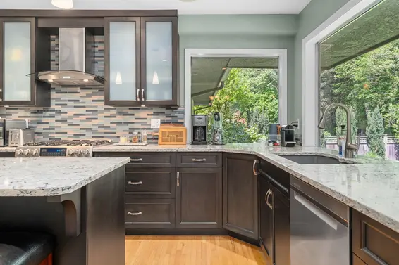 4368 Arundel Road, North Vancouver For Sale - image 11