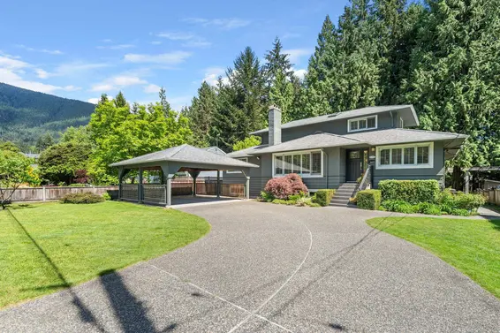 4368 Arundel Road, North Vancouver For Sale - image 3