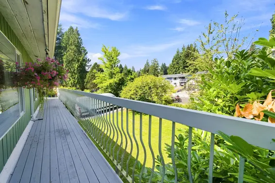 1033 Clements Avenue, North Vancouver For Sale - image 15